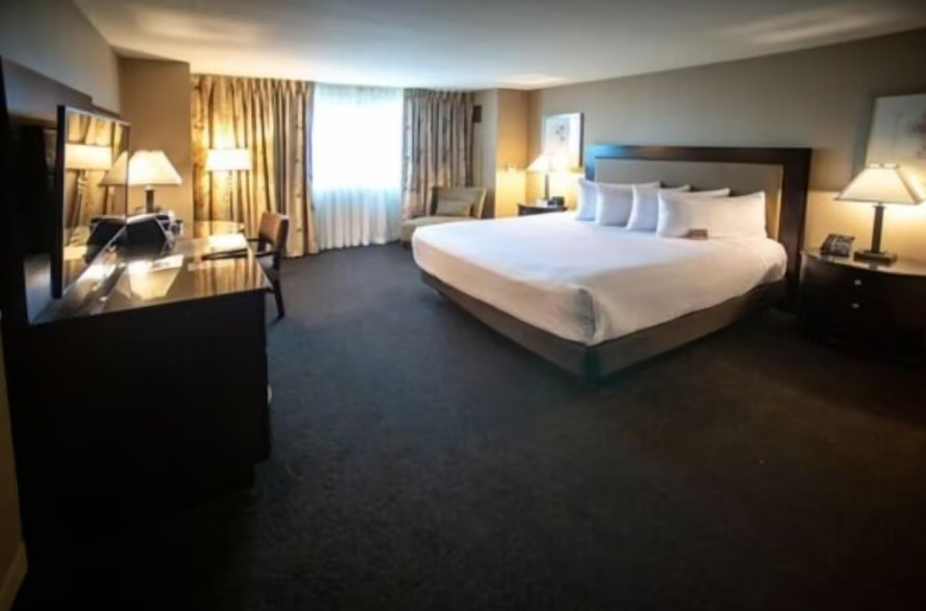 Oasis of Luxury: Gold Strike Casino Resort